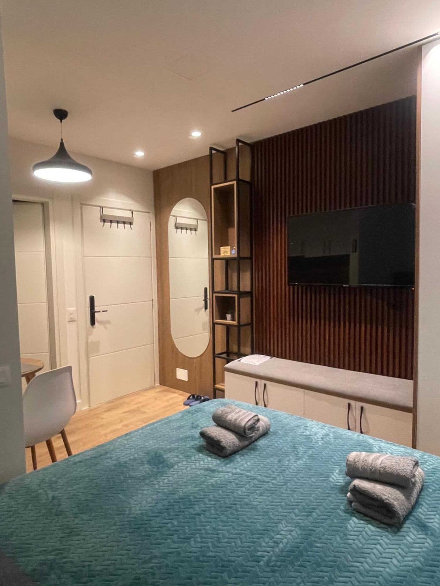 Downtown Studio Apartments Tirana Extérieur photo